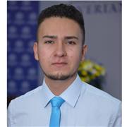English tutor providing interactive learner-focused lessons for everyone
